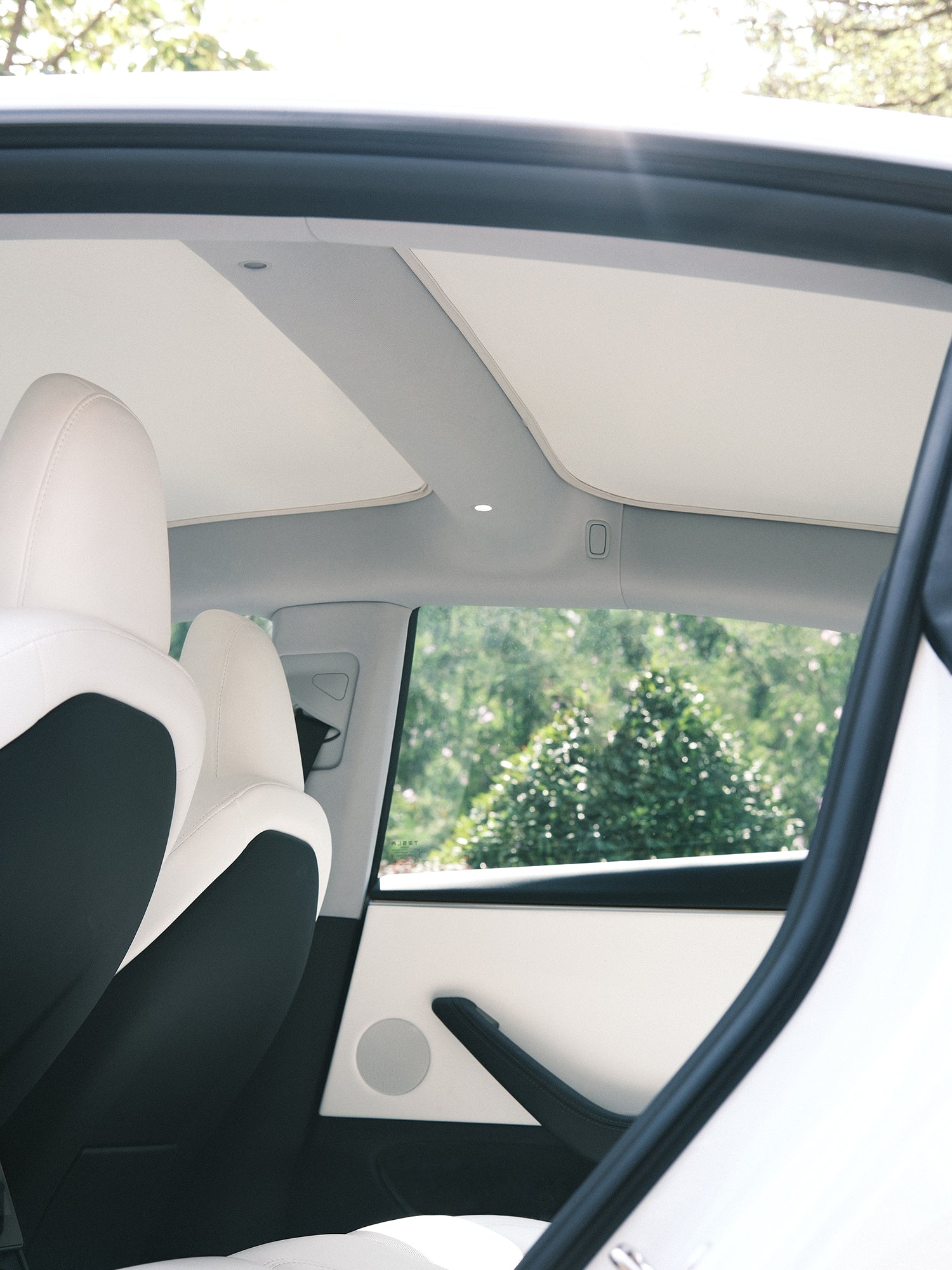 【夏季特惠商品】TPARTS 煥新版Model 3 Highland / 煥新版Model Y Juniper 分體式冰晶遮陽簾/遮陽傘組合