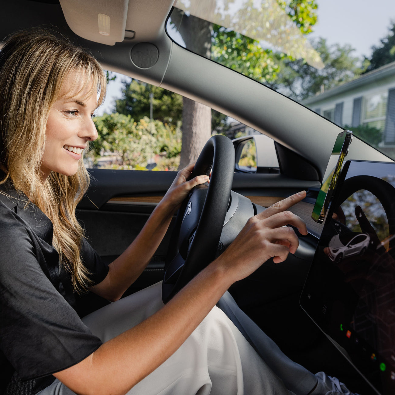 MODUFY Front MagSafe Charger for Tesla Model3 & ModelY