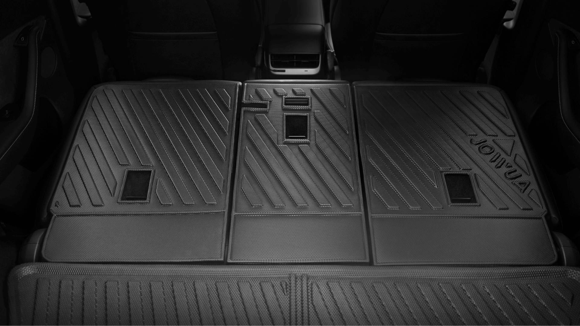 JOWUA 防水後排椅背墊(Model Y)