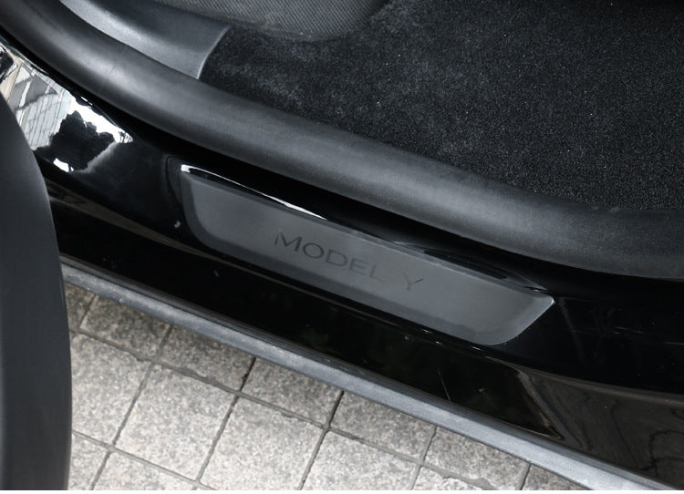 【虧本出清 售完不補】Model 3/Y 後門檻裝飾條