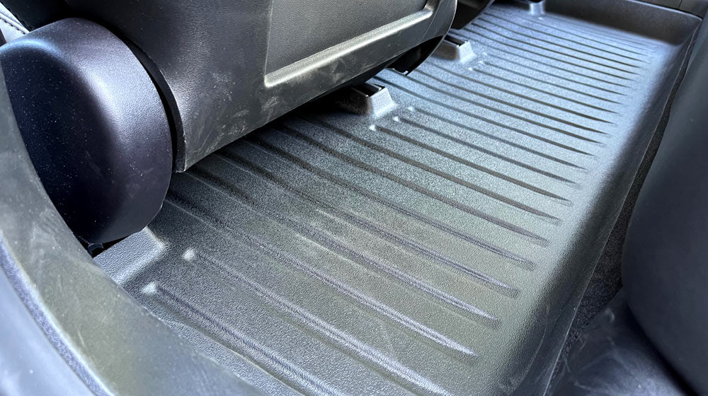 【虧本出清 售完不補】2021-2023 Tesmanian Model 3 腳踏墊全套六件組+贈送雨傘充電器風火輪