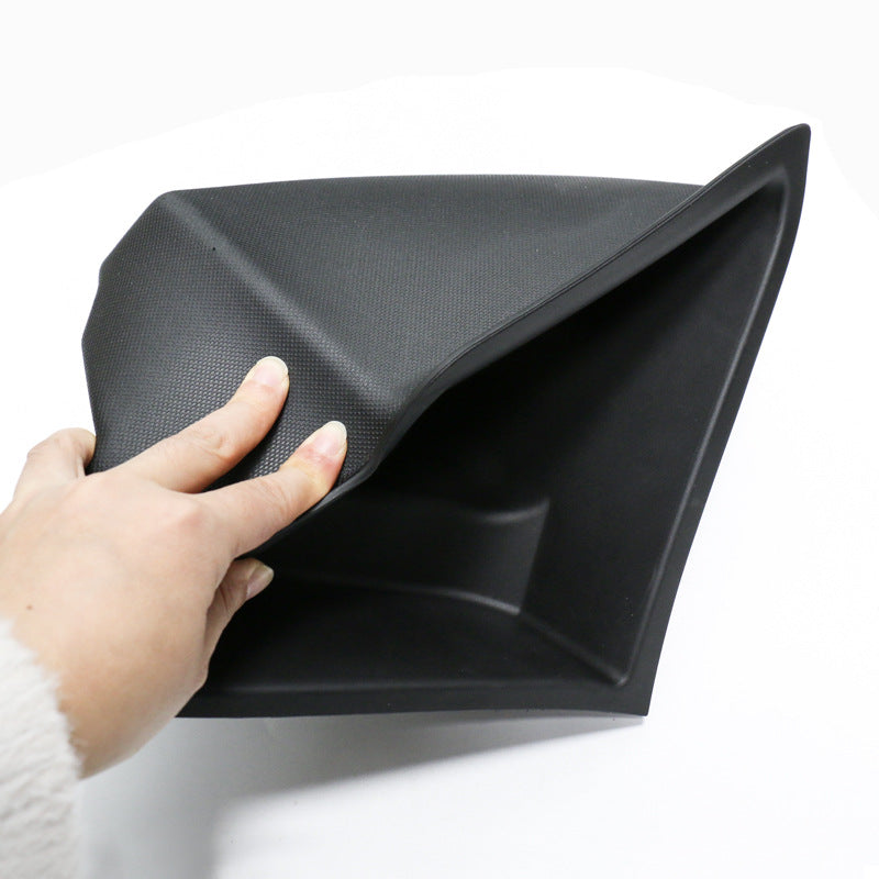 【虧本出清 售完不補】Model 3 後行李箱側邊收納盒